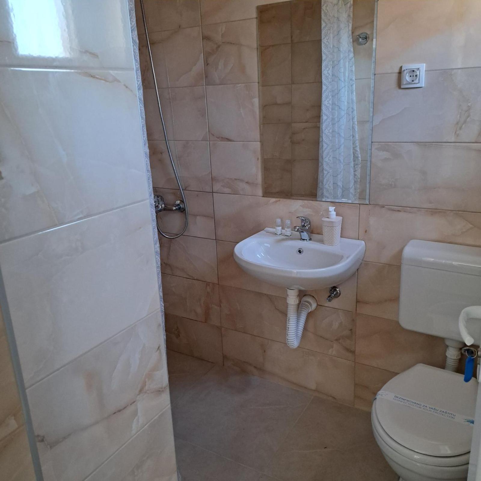 Libero Apartmani Surcin Ruang foto