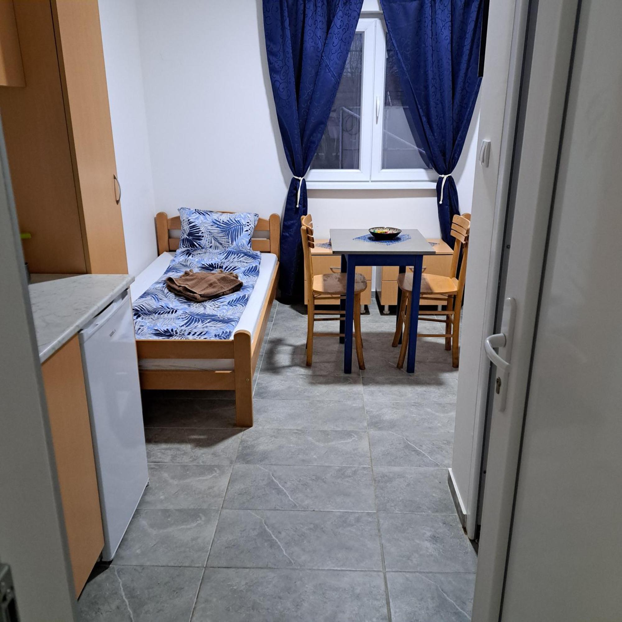 Libero Apartmani Surcin Bagian luar foto